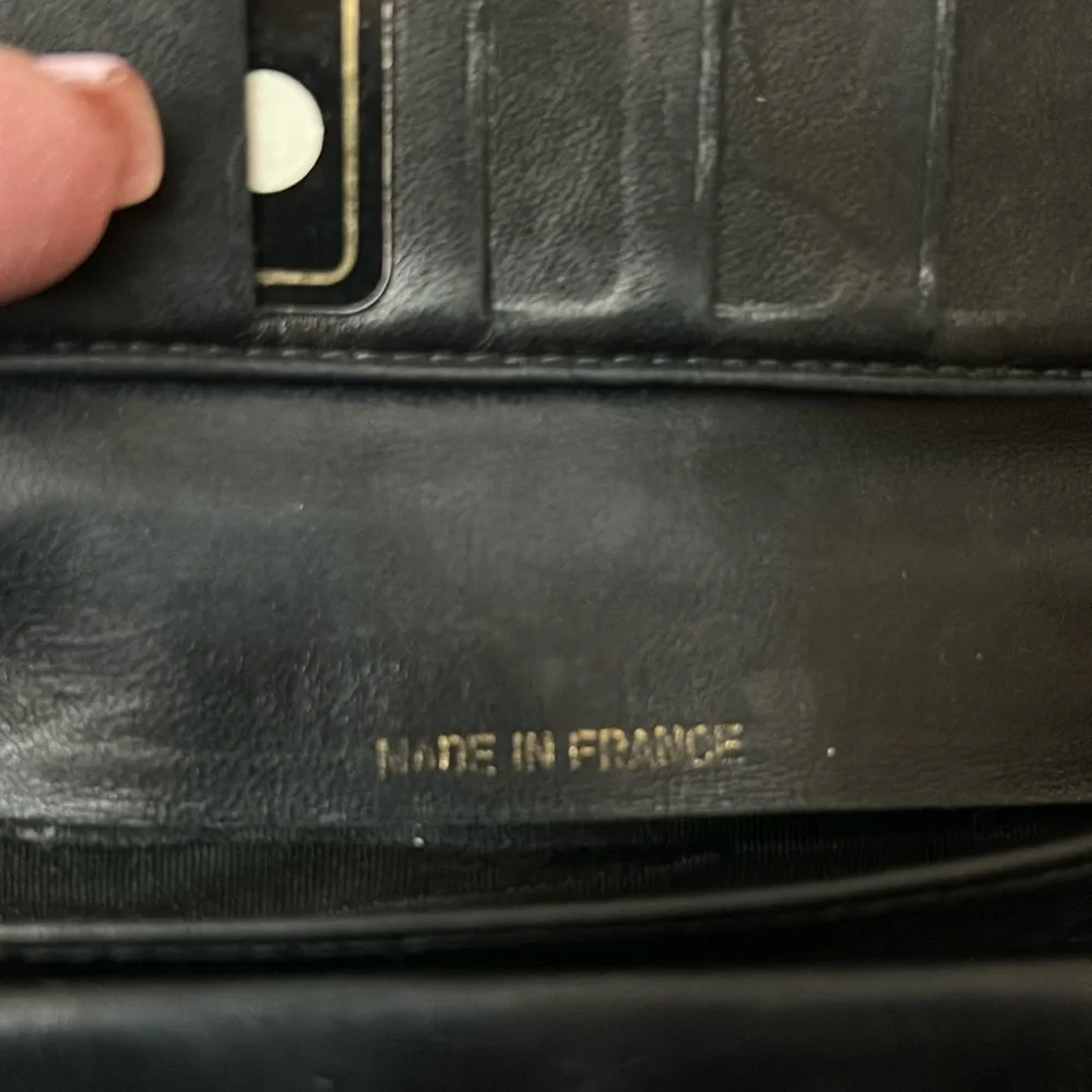 Chanel Black Caviar CC Bifold Wallet - Picture 16 of 16